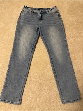 Judy Blue Light Wash Denim Jeans with Brown Leather Patch